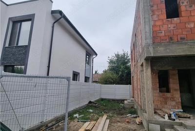 Casă cu Canalizare în Central - 1