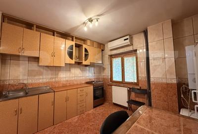 Apartament cu 4 camere decomandat, mobilat în Rovine - 13