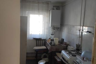 Apartament cu 4 camere decomandat în Central - 4