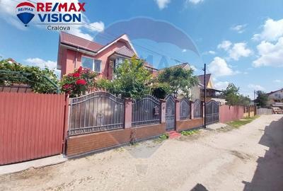 Casă individuală cu 4 camere cu Teren 200 Mp în Brestei - 1