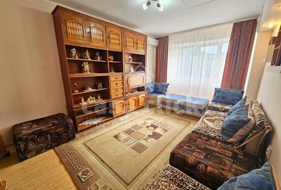 Garsonieră decomandată, mobilată în Micro 20 - 2