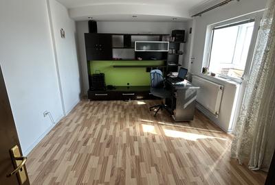 Apartament cu 2 camere decomandat, mobilat în 1 Mai - 9