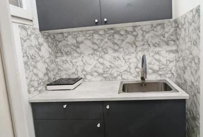 Garsonieră semidecomandată în Brâncoveanu