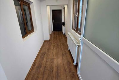 Casă cu 4 camere cu Teren 262 Mp în Central - 3