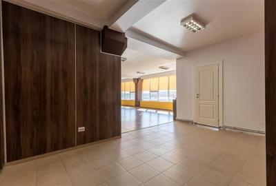 Spatiu de birou, cladire renovata, 185 mp, locuri de parcare nelimitate. - 3