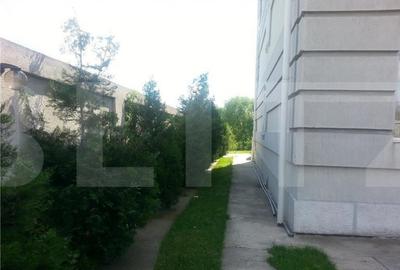Casă cu 5 camere cu Teren 2600 Mp în Central - 9
