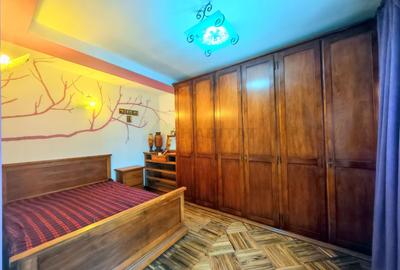 Casă individuală cu 6 camere cu Canalizare în Central - 12