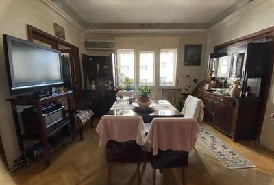 Apartament cu 6 camere decomandat în Magheru - 5