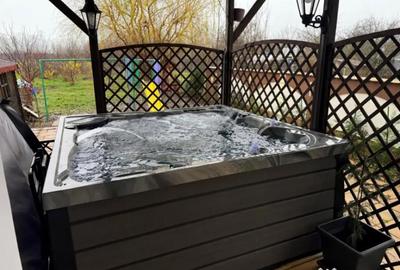 Casă cu 5 camere cu Teren 4500 Mp în Bătești - 8