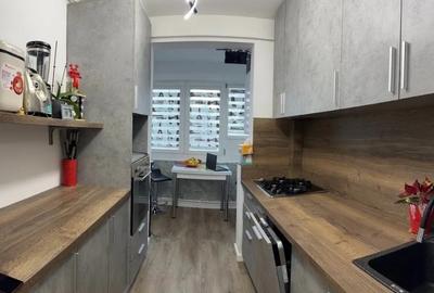 Apartament cu 3 camere decomandat, mobilat în Sălăjan - 1