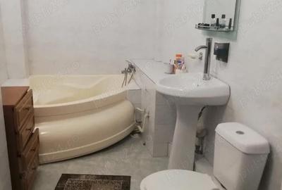 Apartament cu 4 camere decomandat în Școlilor - 2