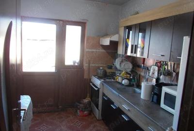 Casă cu 5 camere în Ronaț - 6