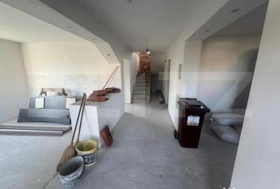 Casă cu 5 camere cu Teren 1000 Mp în Vetiș - 4