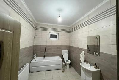 Casă cu 3 camere cu Teren 545 Mp în Mihăești - 1