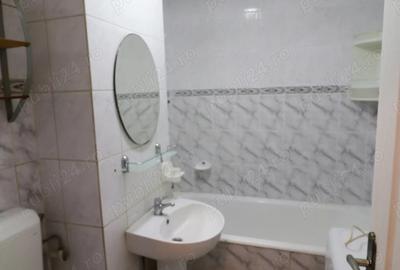 Garsonieră decomandată în Titan - 10