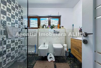 Casă cu 3 camere în Zăvoi - 8