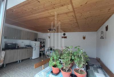 Casă cu 6 camere cu Canalizare în Roșia - 5