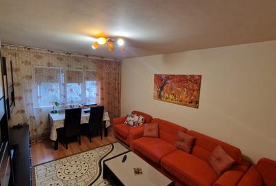 Apartament cu 4 camere decomandat în Calea București - 1