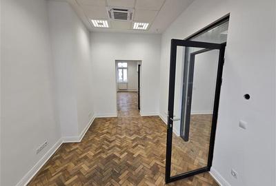 Birou, de 310 mp, în Central - 2