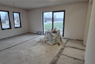 Casă cu 4 camere în Central - 5