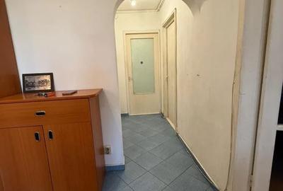 Apartament cu 3 camere decomandat în Valea Ialomiței - 4