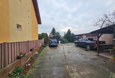 Casa individuala , garaje,terasa si curte 1688 mp - 2