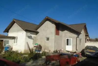 Casa si teren-Comuna Olanu, Jud Valcea - 3