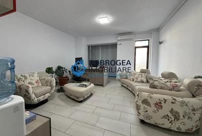 ZONA ROSA - 3 camere, 80 mp, ideal birouri, etaj 2, parcare privata - 1