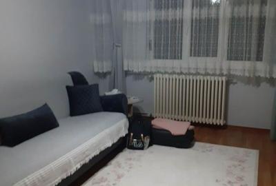 Apartament cu 3 camere decomandat în Carrefour - 1