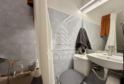 Casa la curte comuna, 180mp teren,  zona Balcescu - Universitatii - 16