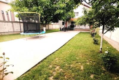 Casă individuală cu 7 camere cu Teren 1000 Mp în Central - 2