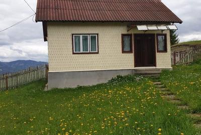 Casă cu 3 camere semidecomandat în Sărișor - 8