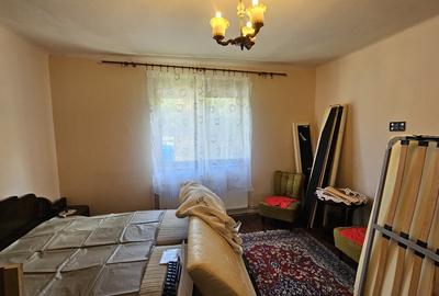 Casă individuală cu 4 camere cu Canalizare în Telegrafului - 8