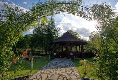 Casă cu 4 camere în Vatra Moldoviței - 3