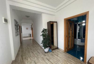 Casă cu 7 camere cu Teren 200 Mp în Ferentari - 6