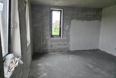 Casă cu 4 camere în Sânmartin - 12