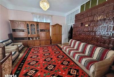 Casă cu 4 camere cu Teren 12500 Mp în Burdujeni