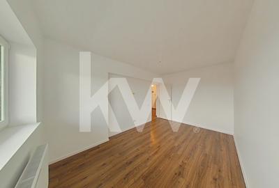 Apartament cu 2 camere decomandat în Tractorul - 11