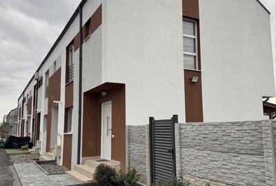 Apartament cu 3 camere decomandat în Exterior Vest - 1