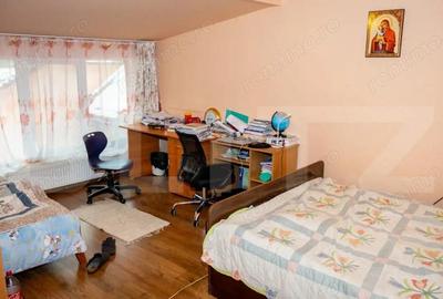 Casă cu 2 camere cu Teren 485 Mp în Central - 12