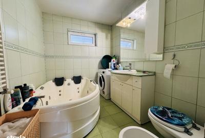 Apartament cu 3 camere în Parcul Carol - 1