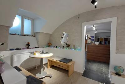 Apartament cu 4 camere semidecomandat, mobilat în Central - 14