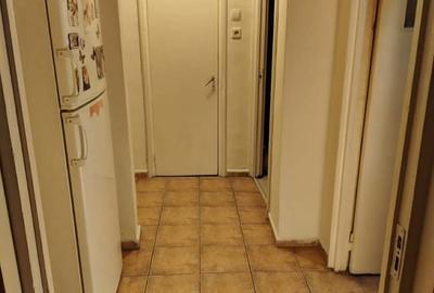 Apartament cu 2 camere decomandat în Berceni - 2