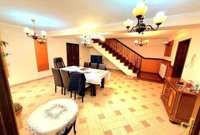 Cauți o casă mare sau spațiu pentru business? Aici le ai pe ambele! - 2