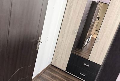 Apartament cu 3 camere semidecomandat în Turnu Măgurele - 1