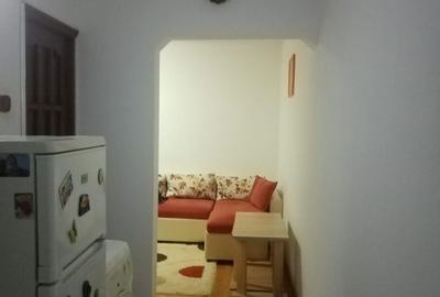Apartament cu 3 camere semidecomandat în Central - 8