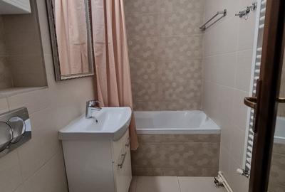 Apartament cu 3 camere decomandat, mobilat în Casa de Cultură - 2