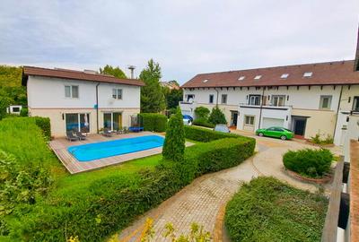 Duplex cu 5 camere cu Piscina în Central - 1