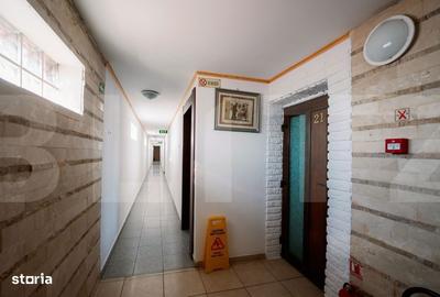 Spațiu comercial, de 1,000 mp, în Central - 5