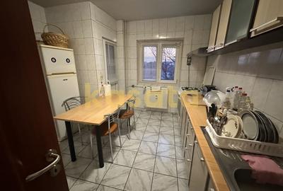 Apartament cu 3 camere decomandat, mobilat în Drumul Sării - 11